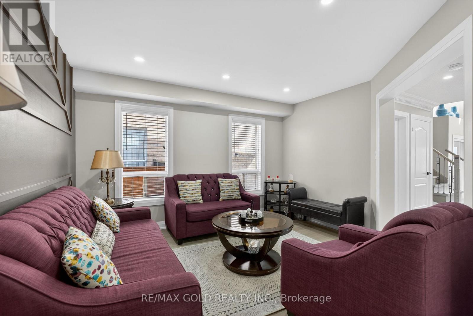 151 Brisdale Drive, Brampton, Ontario  L7A 2Y8 - Photo 5 - W13055006