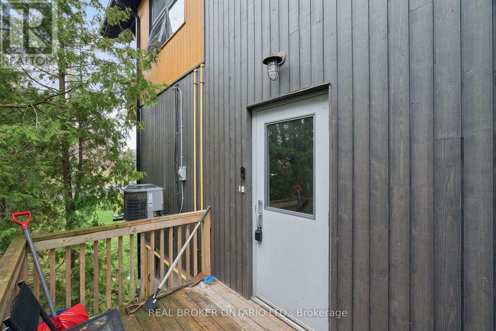 119 Tremaine Road, Milton (Mn Milton North), Ontario  L9T 2X1 - Photo 4 - W13055010