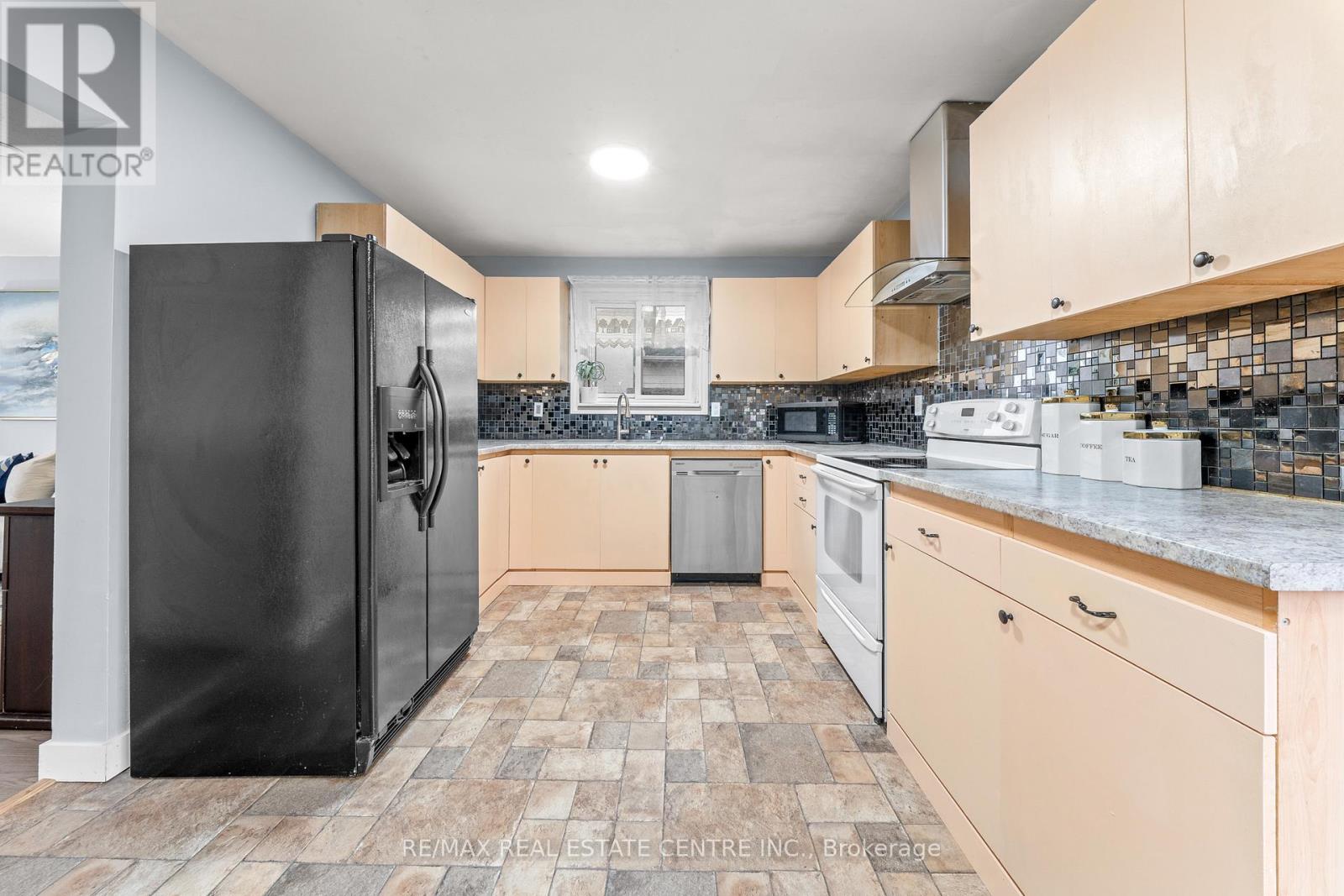 101 Griselda Crescent, Brampton, Ontario  L6S 1M4 - Photo 13 - W13055088