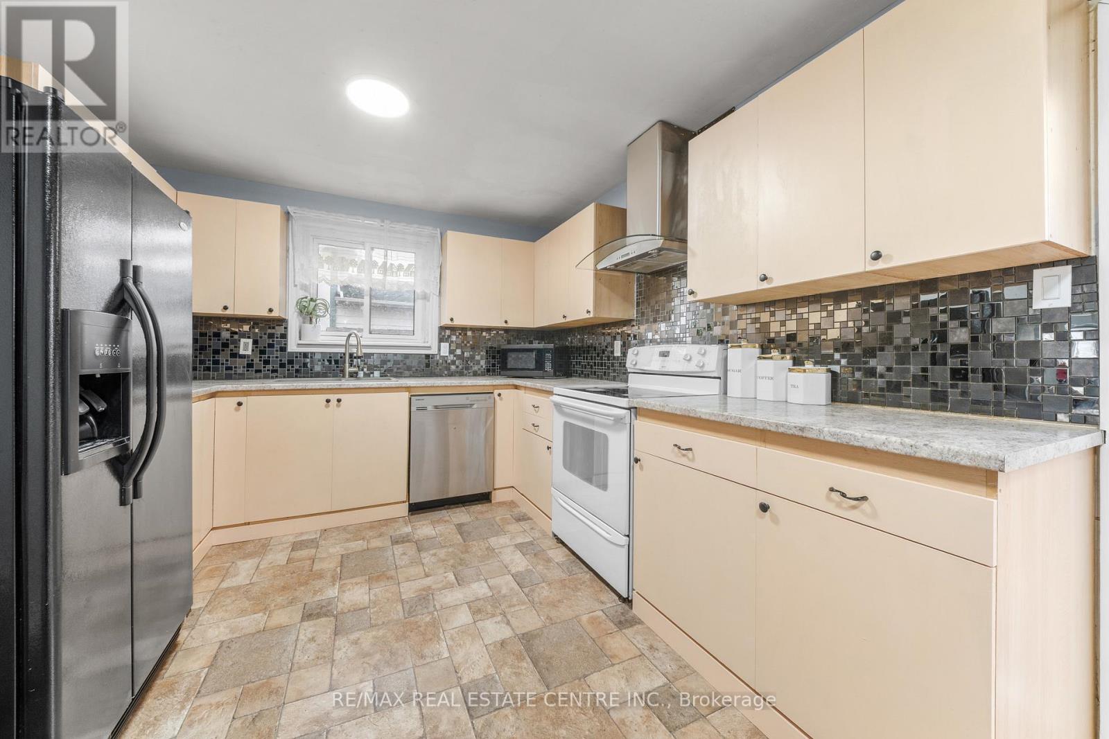 101 Griselda Crescent, Brampton, Ontario  L6S 1M4 - Photo 14 - W13055088