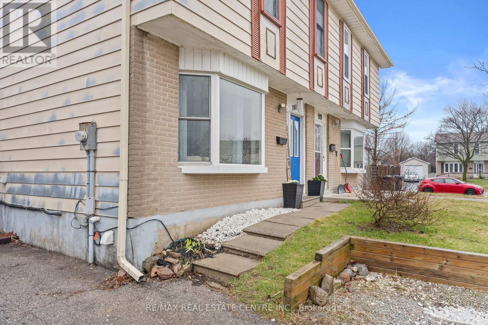 101 Griselda Crescent, Brampton, Ontario  L6S 1M4 - Photo 3 - W13055088