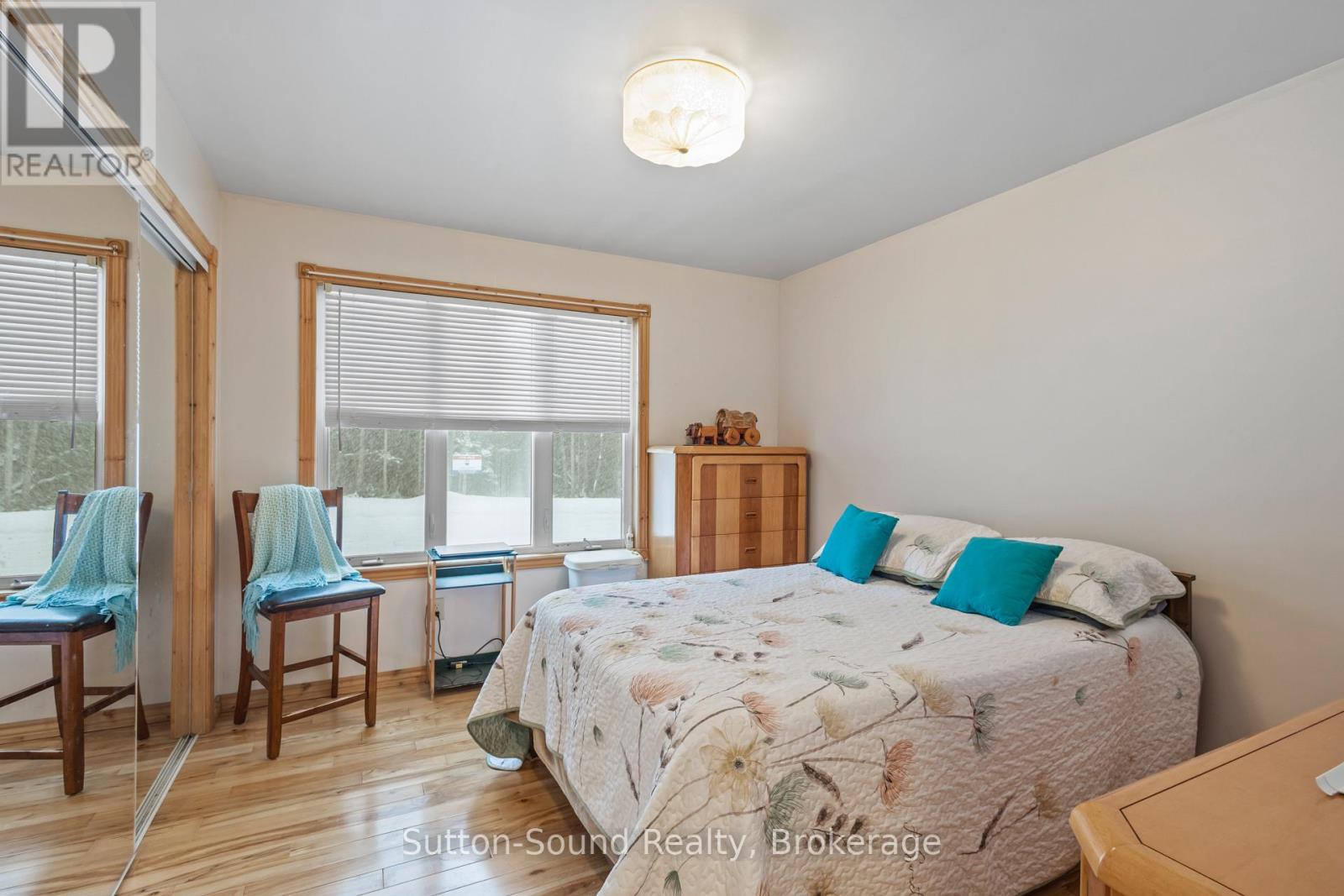 554 Stokes Bay Road, Northern Bruce Peninsula, Ontario  N0H 2M0 - Photo 12 - X12741950