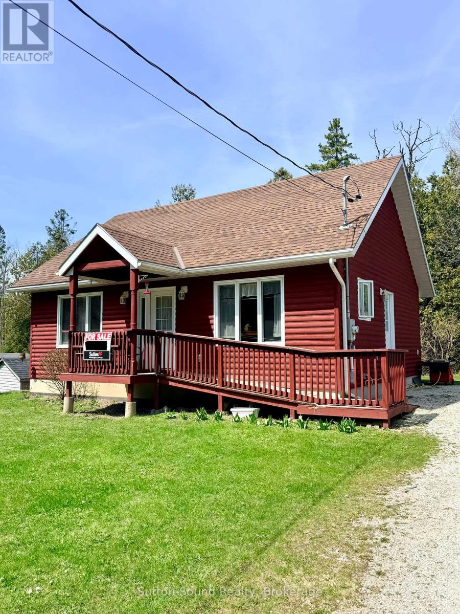 554 Stokes Bay Road, Northern Bruce Peninsula, Ontario  N0H 2M0 - Photo 3 - X12741950