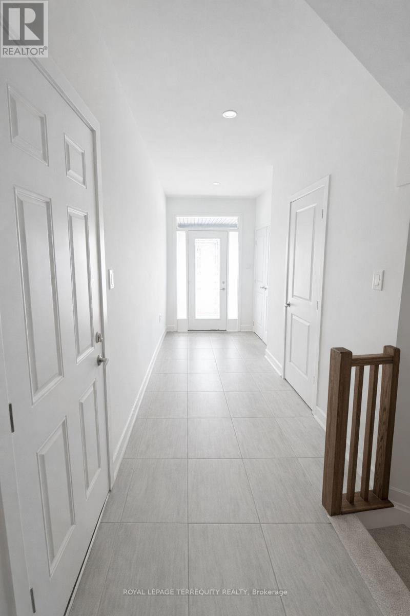 74 Nettle Crescent, Ottawa, Ontario  K1T 0W9 - Photo 2 - X13054928