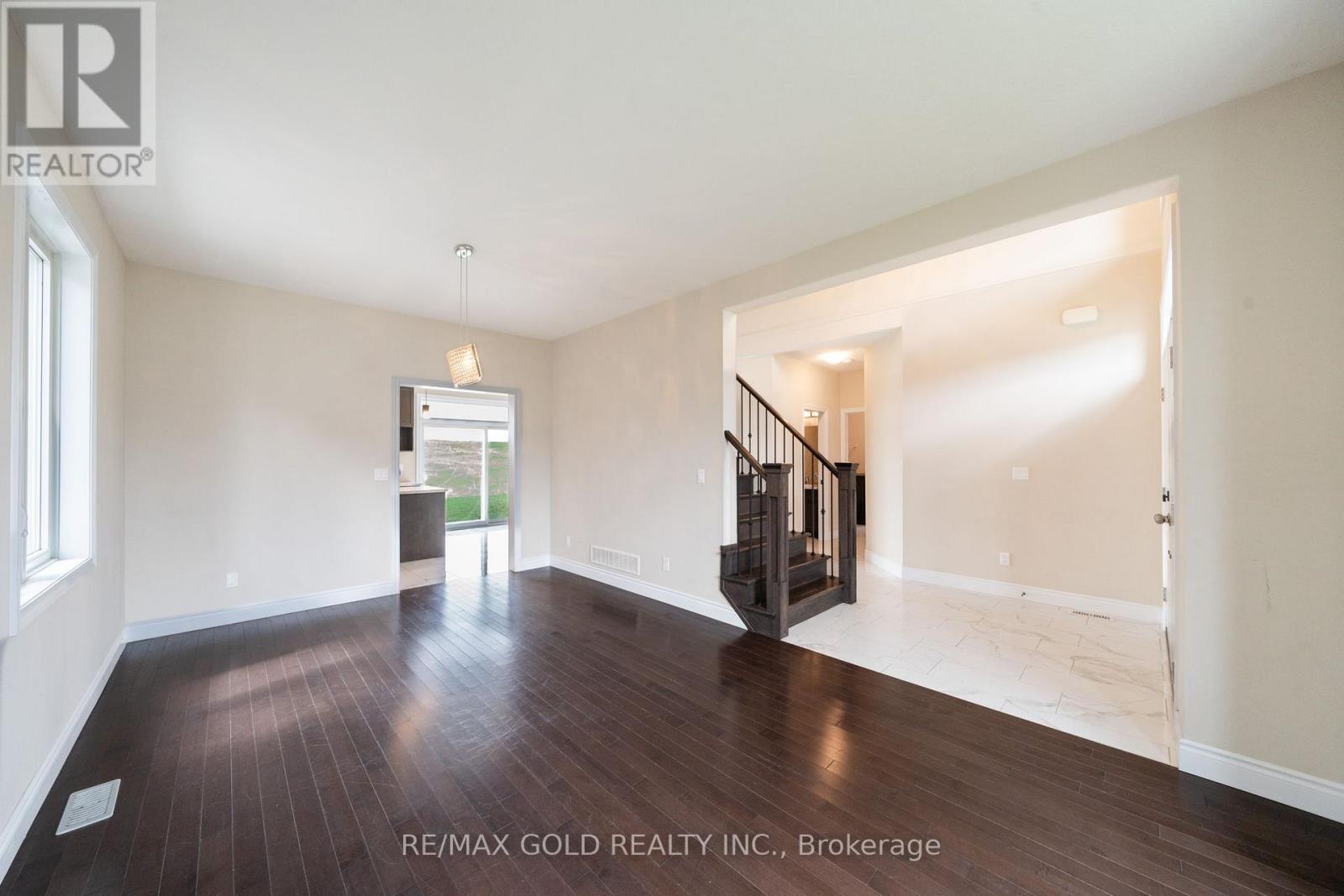 75 Burton Street, East Zorra-Tavistock, Ontario  N0J 1M0 - Photo 11 - X13055056