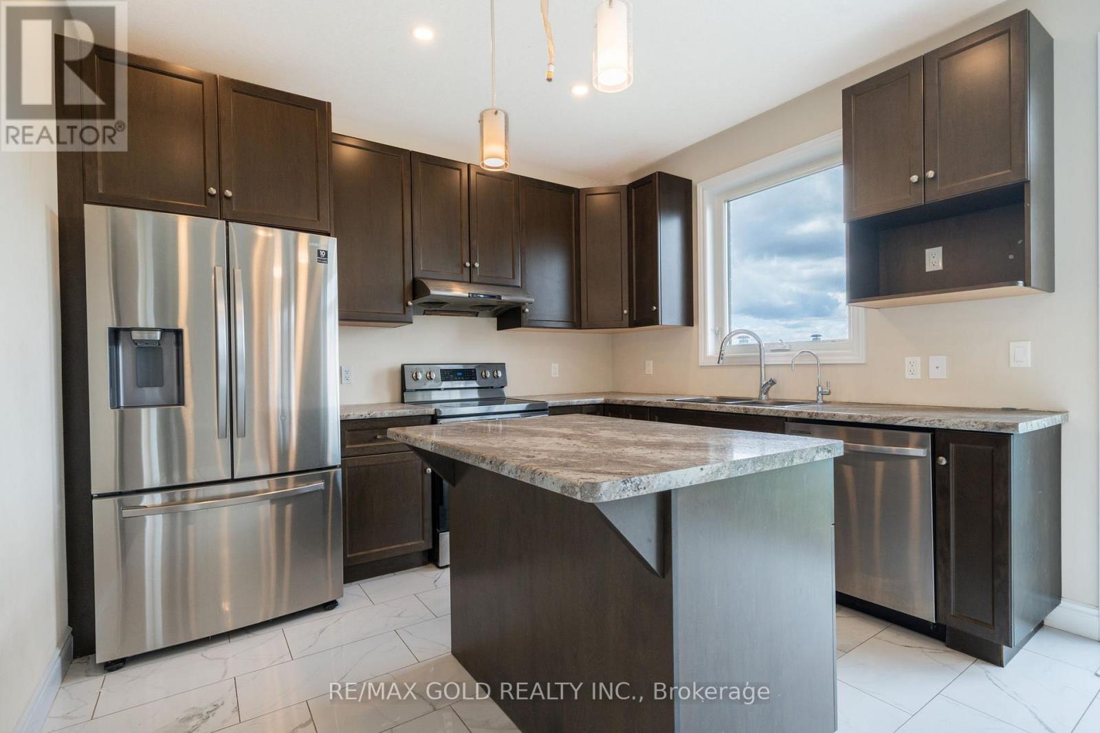 75 Burton Street, East Zorra-Tavistock, Ontario  N0J 1M0 - Photo 18 - X13055056