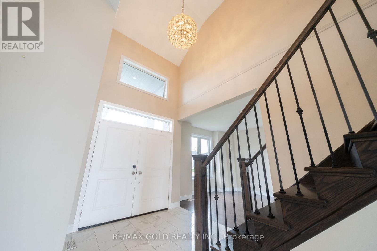 75 Burton Street, East Zorra-Tavistock, Ontario  N0J 1M0 - Photo 5 - X13055056