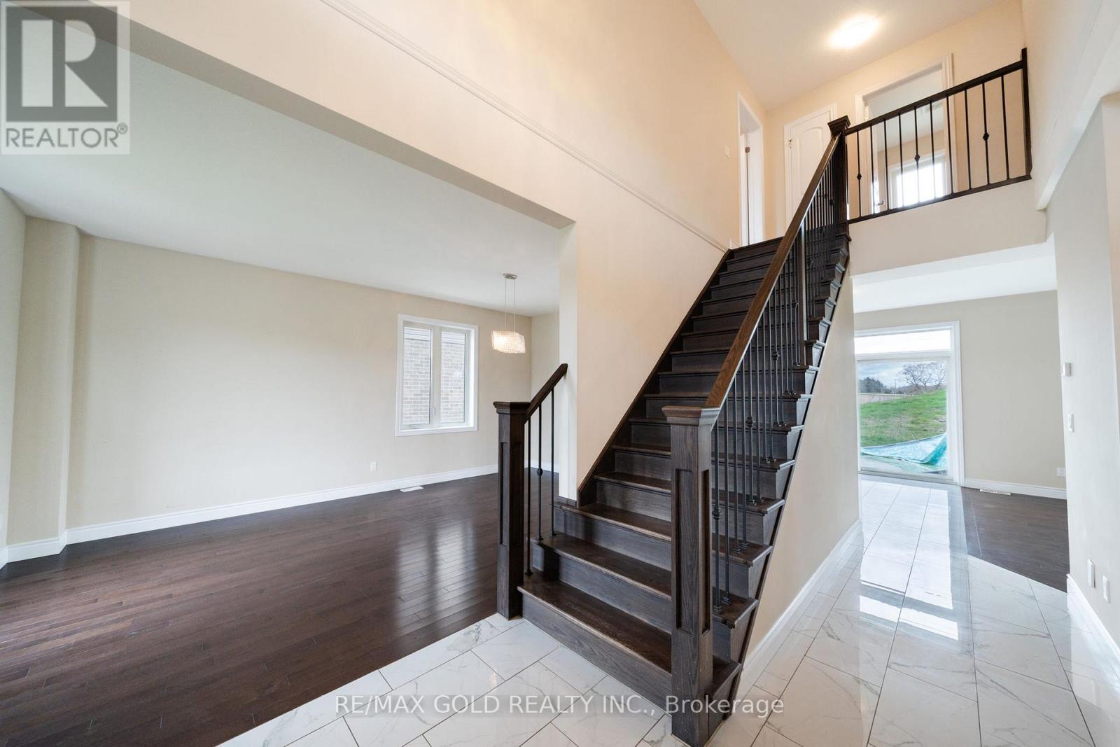 75 Burton Street, East Zorra-Tavistock, Ontario  N0J 1M0 - Photo 7 - X13055056