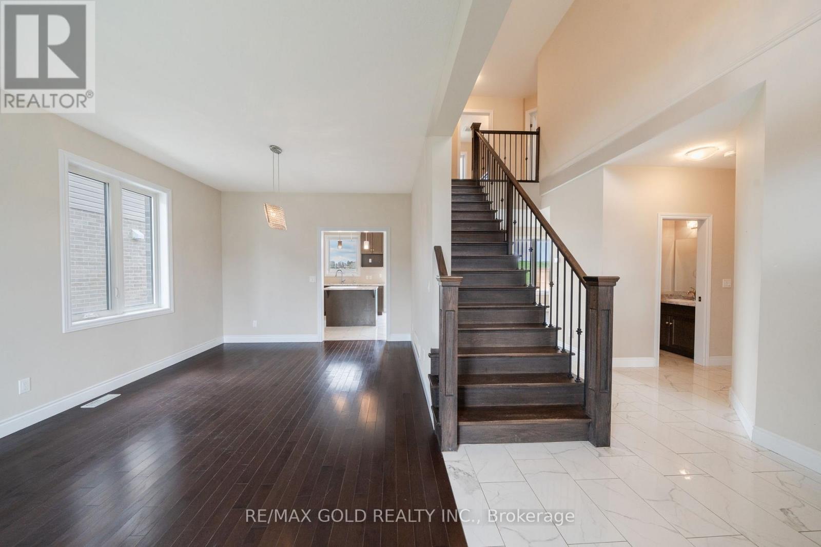 75 Burton Street, East Zorra-Tavistock, Ontario  N0J 1M0 - Photo 9 - X13055056