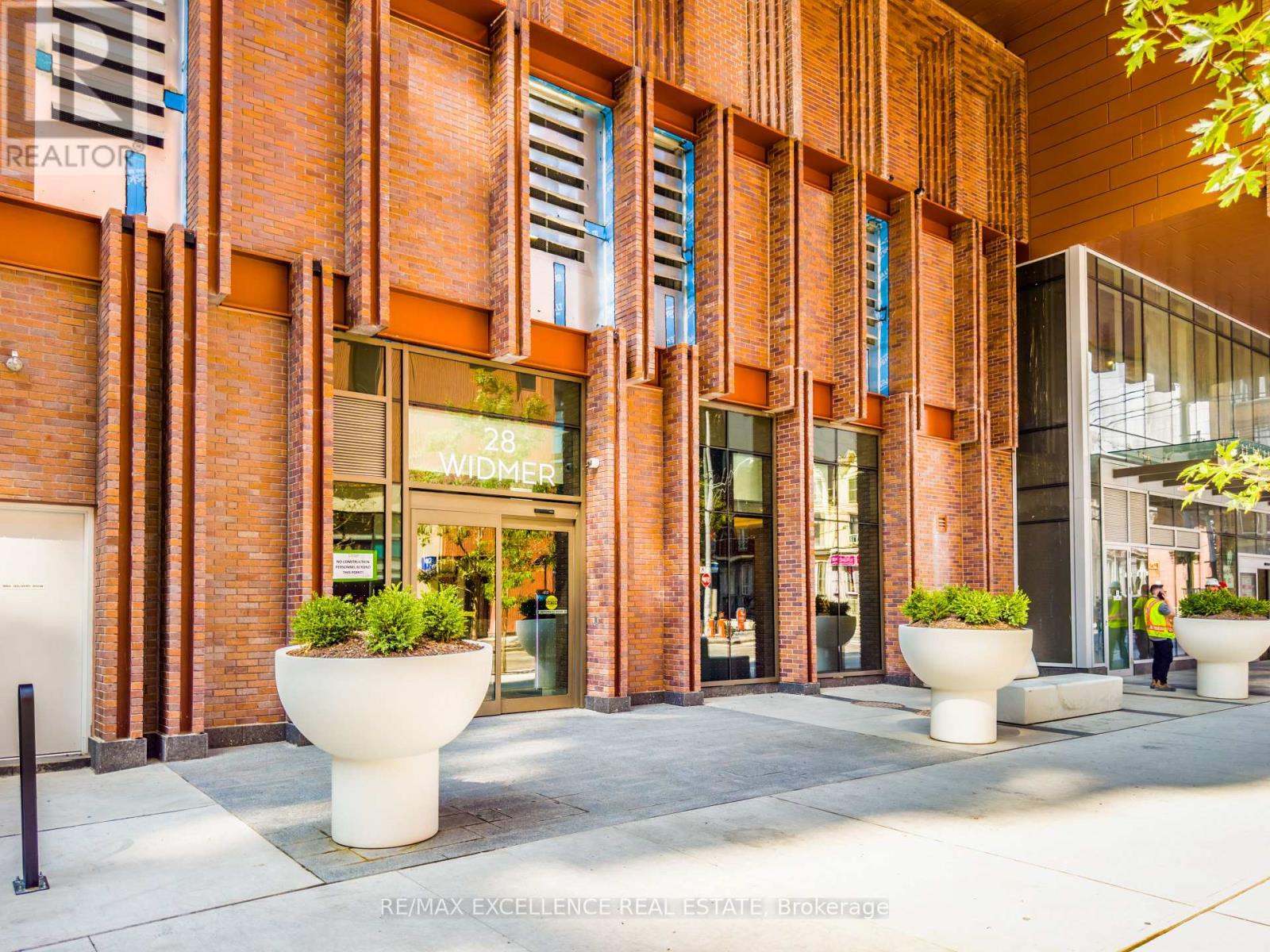 22 - 28 Widmer Street, Toronto, Ontario  M5V 0T2 - Photo 2 - C13054858