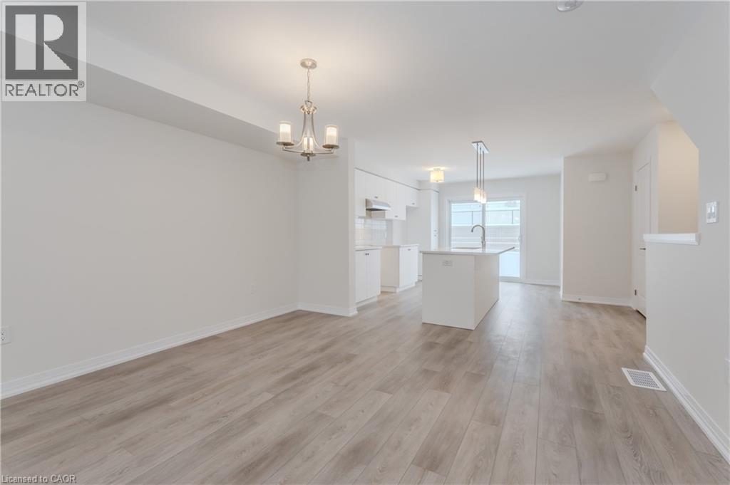 15 Urbane Boulevard, Kitchener, Ontario  N2E 0H8 - Photo 11 - 40824714