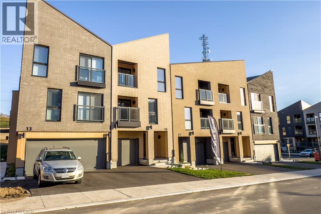 15 Urbane Boulevard, Kitchener, Ontario  N2E 0H8 - Photo 2 - 40824714