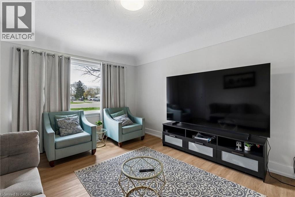 428 Thorold Road, Welland, Ontario  L3C 3W6 - Photo 4 - 40824690