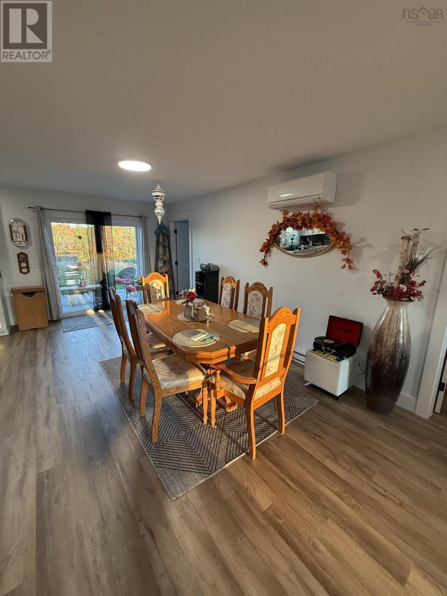 57 Michael Street, Sydney, Nova Scotia  B1P 0J6 - Photo 7 - 202601026