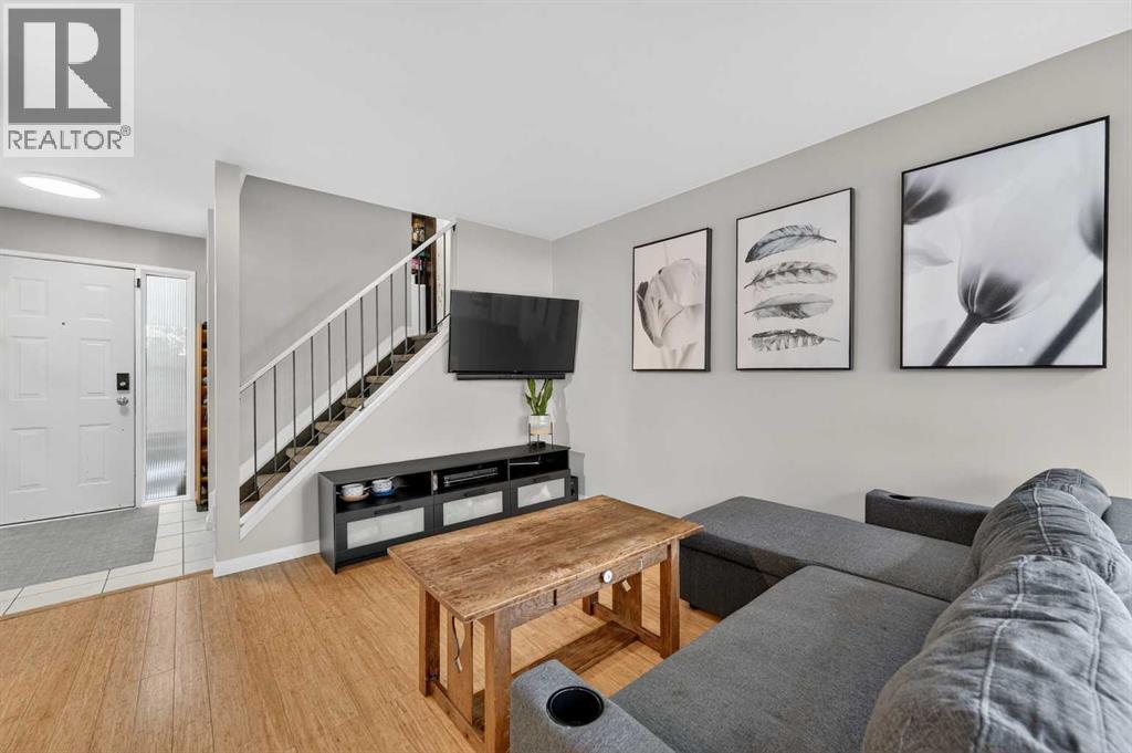 5, 111 Grier Terrace Ne, Calgary, Alberta  T2K 5Y6 - Photo 5 - A2305771