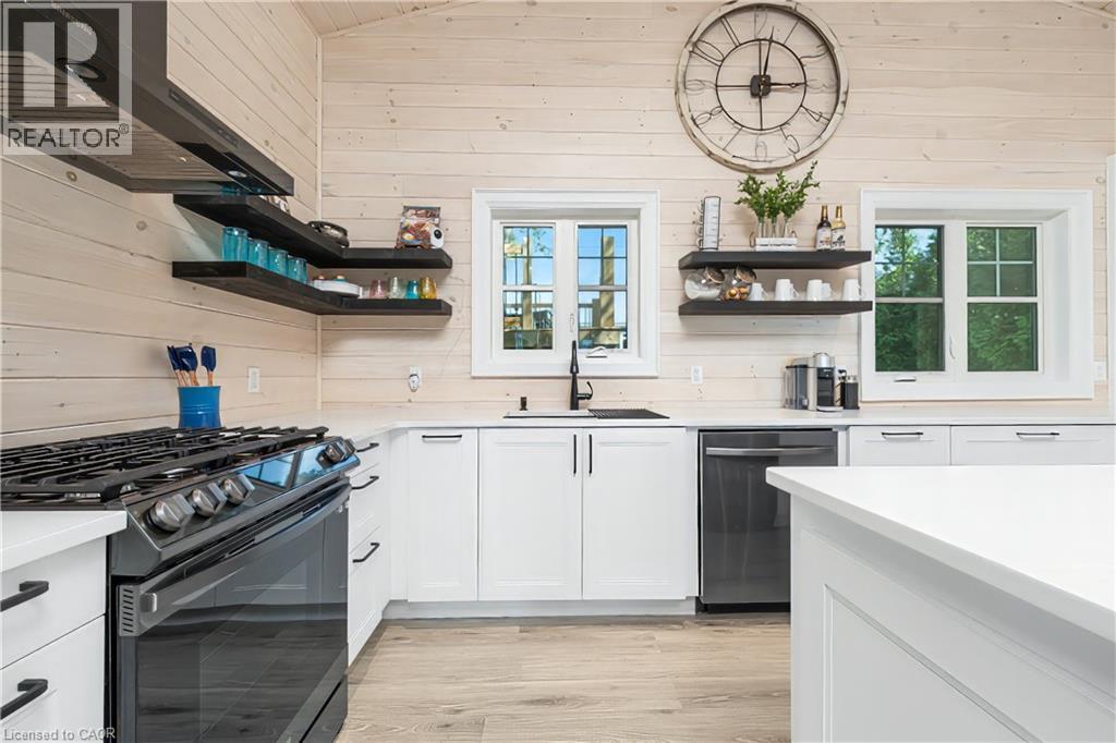 71865 Sunview Avenue, Dashwood, Ontario  N0M 1N0 - Photo 13 - 40794866