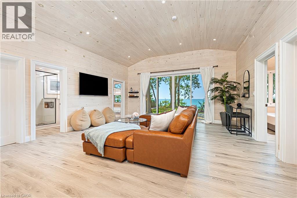 71865 Sunview Avenue, Dashwood, Ontario  N0M 1N0 - Photo 17 - 40794866