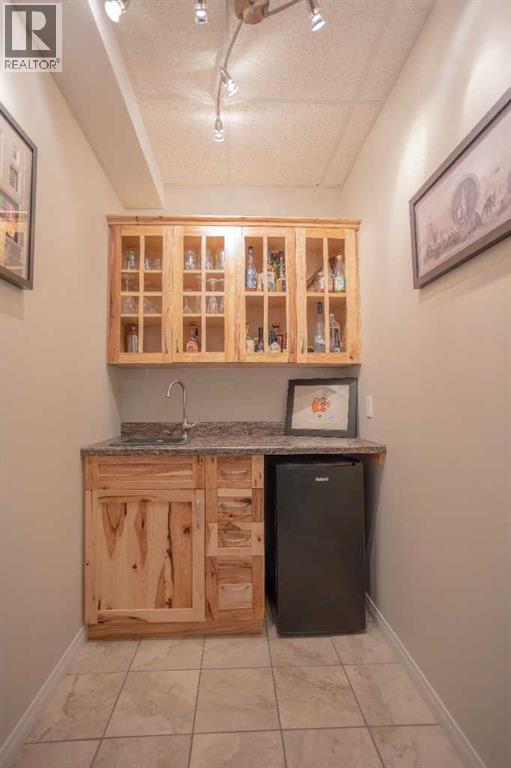 2413 7 Avenue, Wainwright, Alberta  T9W 0B6 - Photo 38 - A2291893