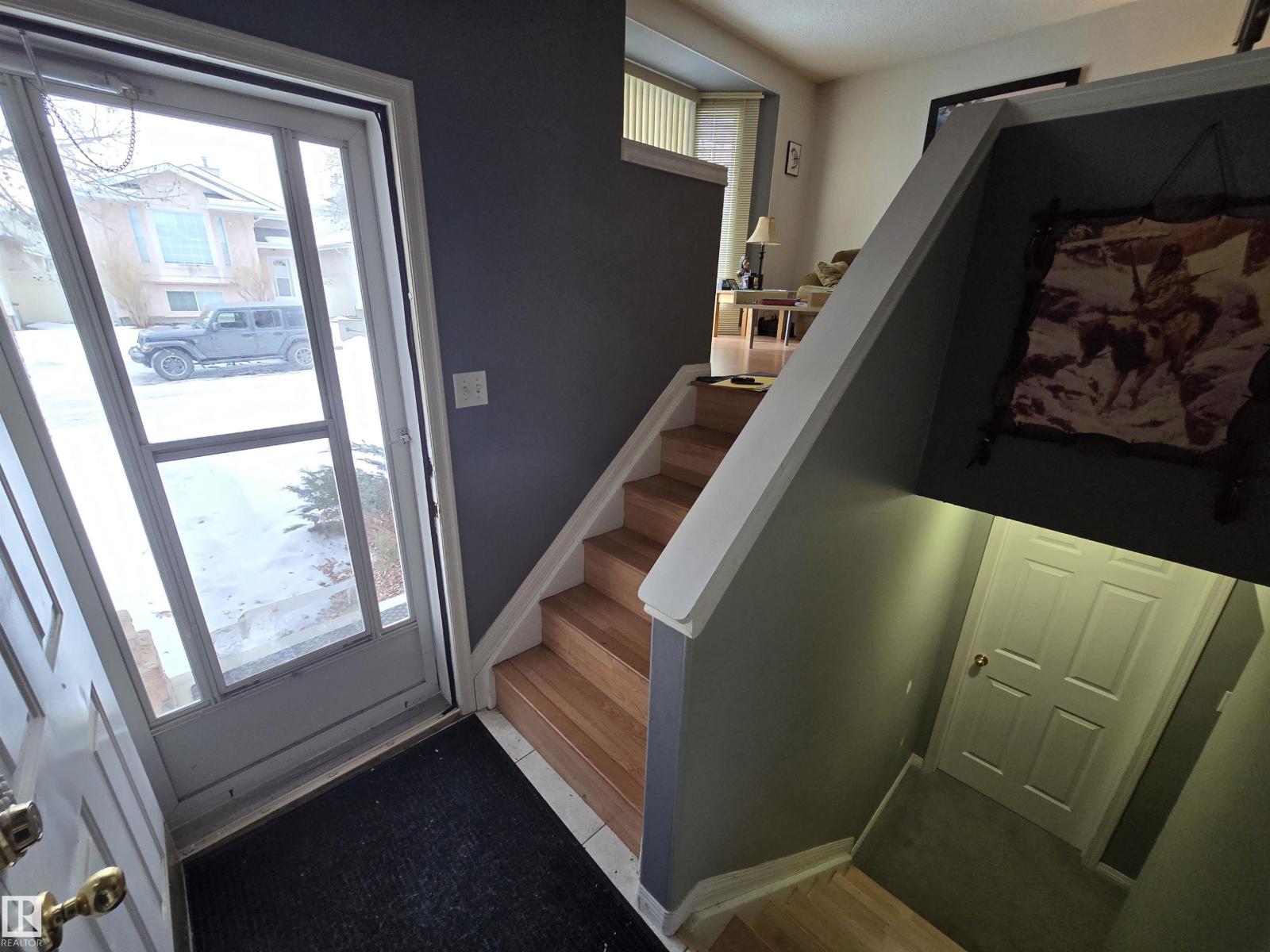 176 River Pt Nw, Edmonton, Alberta  T5A 4Y5 - Photo 2 - E4453864