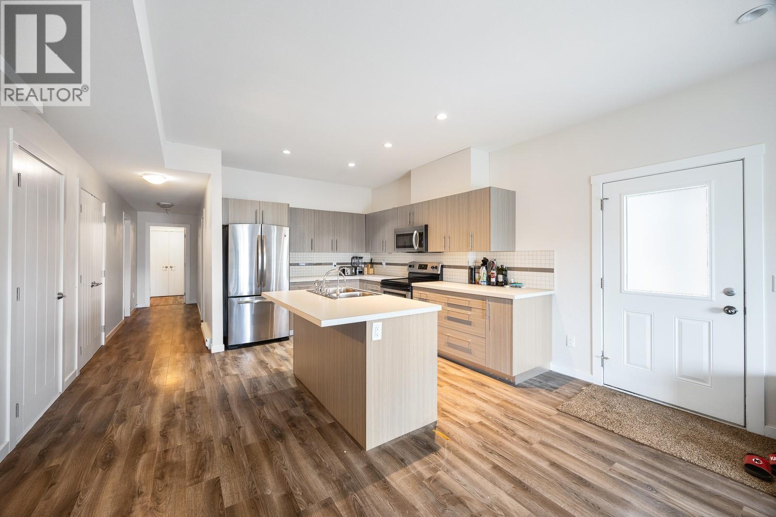 3007 Shetland Road, Kelowna, British Columbia  V1V 3A7 - Photo 29 - 10384895