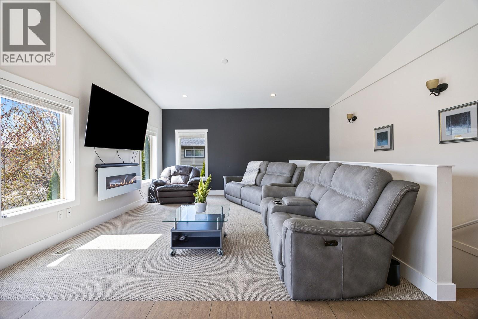 3007 Shetland Road, Kelowna, British Columbia  V1V 3A7 - Photo 10 - 10384895