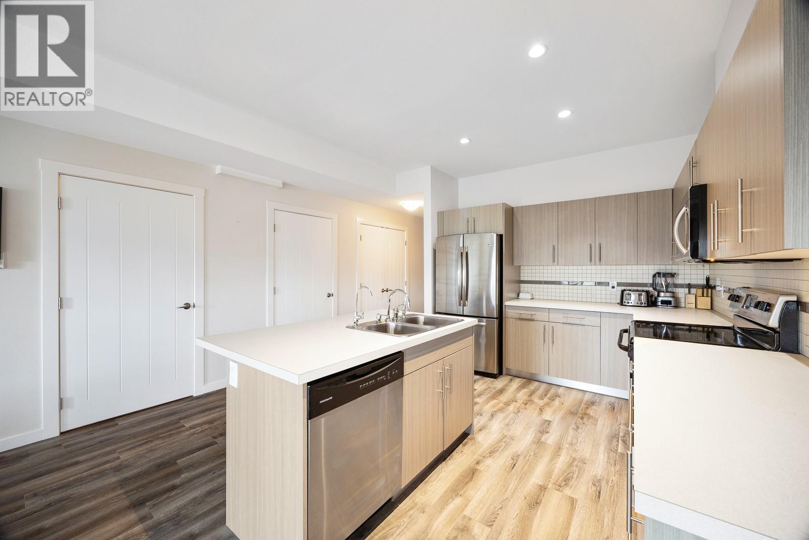 3007 Shetland Road, Kelowna, British Columbia  V1V 3A7 - Photo 30 - 10384895