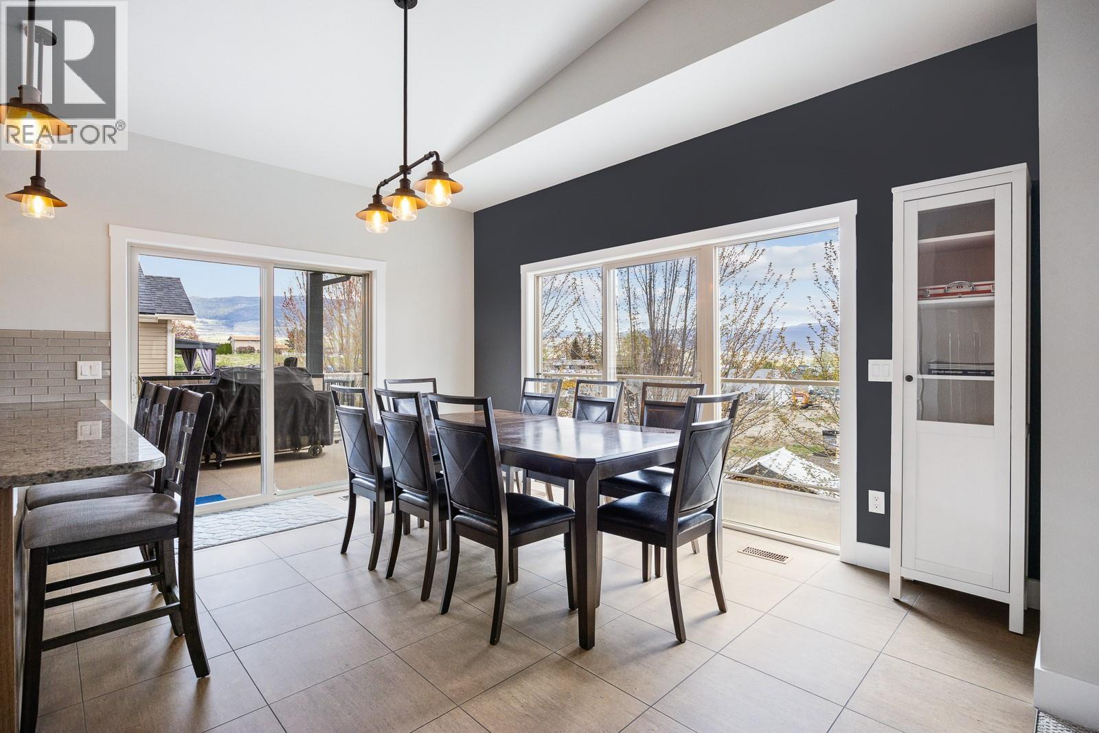 3007 Shetland Road, Kelowna, British Columbia  V1V 3A7 - Photo 8 - 10384895