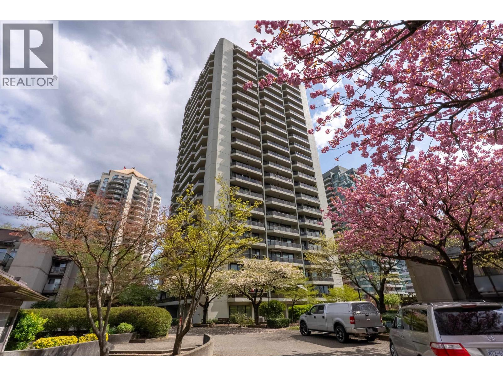 202 4353 Halifax Street, Burnaby, British Columbia  V5C 5Z4 - Photo 2 - R3116683