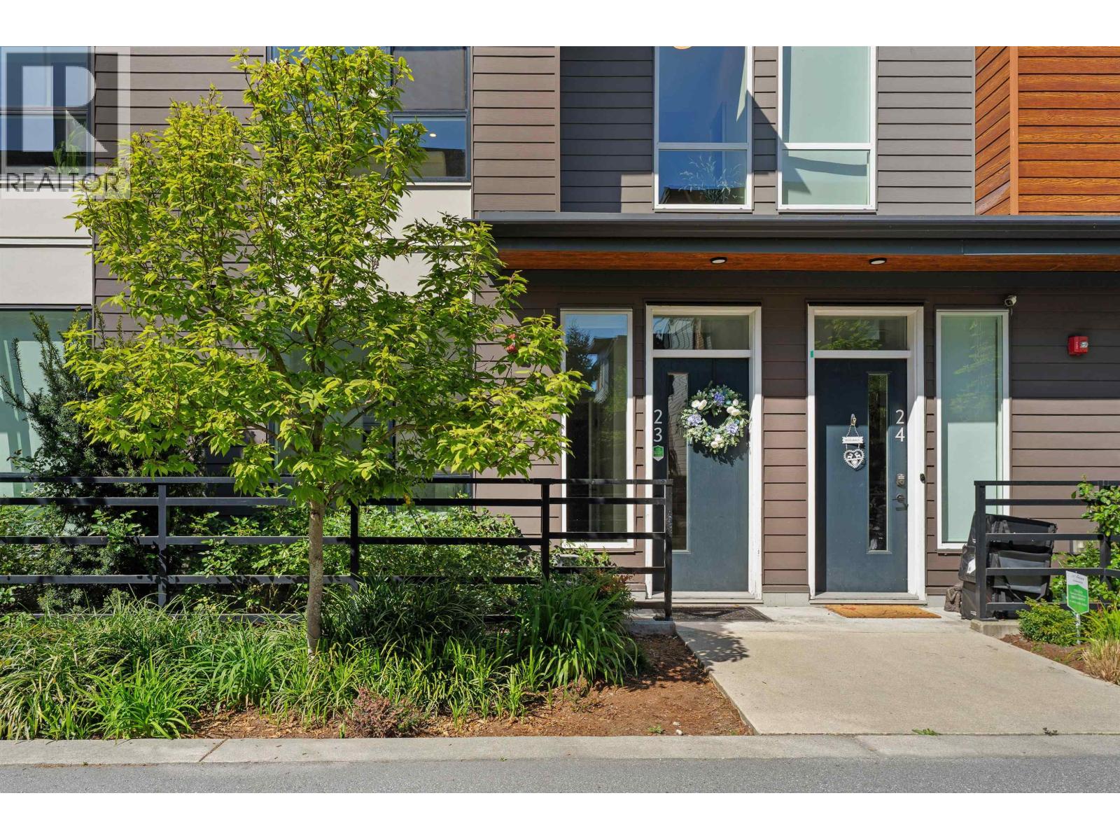 23 533 E 3rd Street, North Vancouver, British Columbia  V7L 1G4 - Photo 36 - R3116474