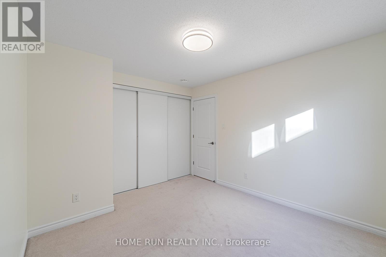 Unknown Address, ,    - Photo 32 - X13055136