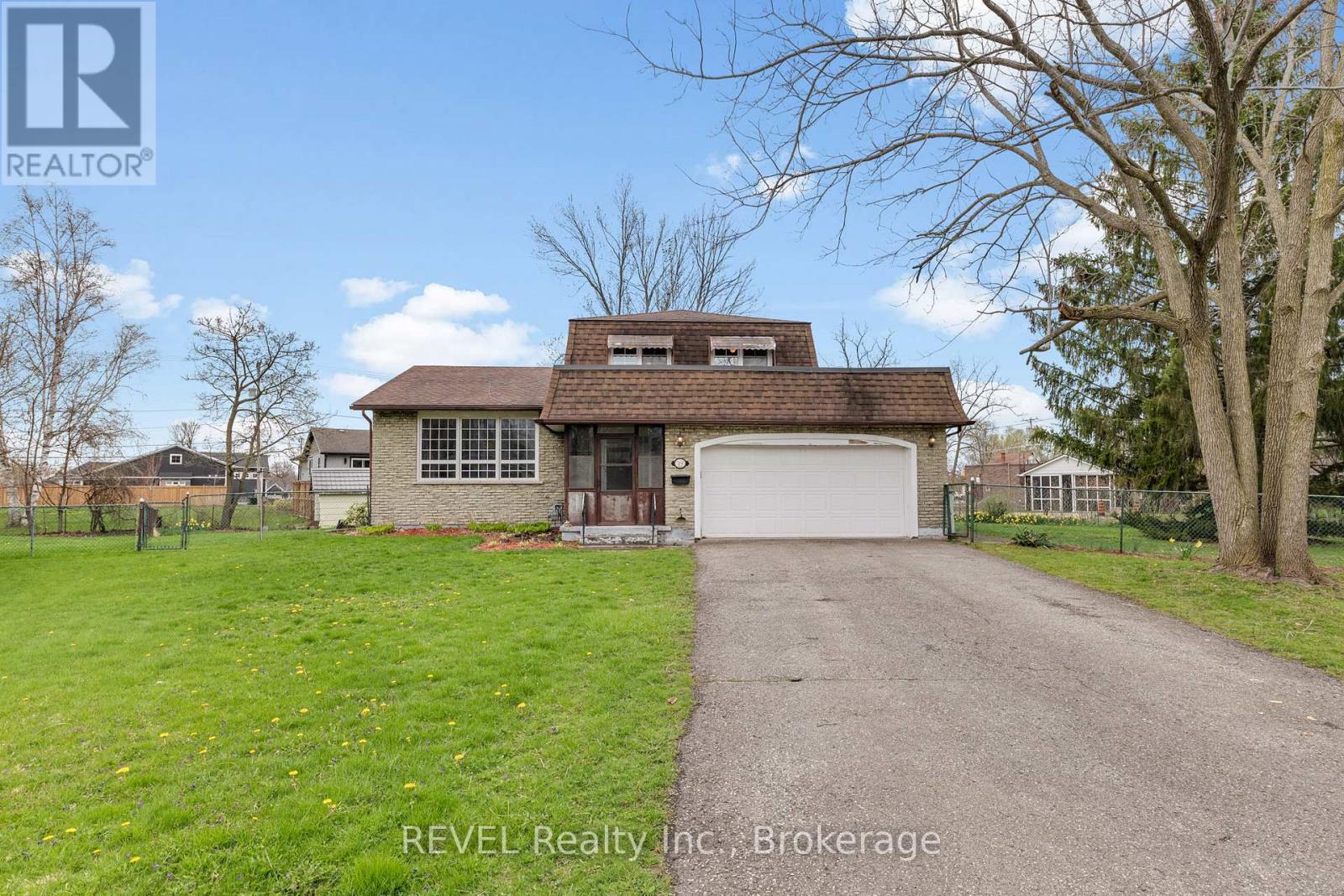 19 St George Court, Fort Erie, Ontario  L0S 1B0 - Photo 1 - X13055142