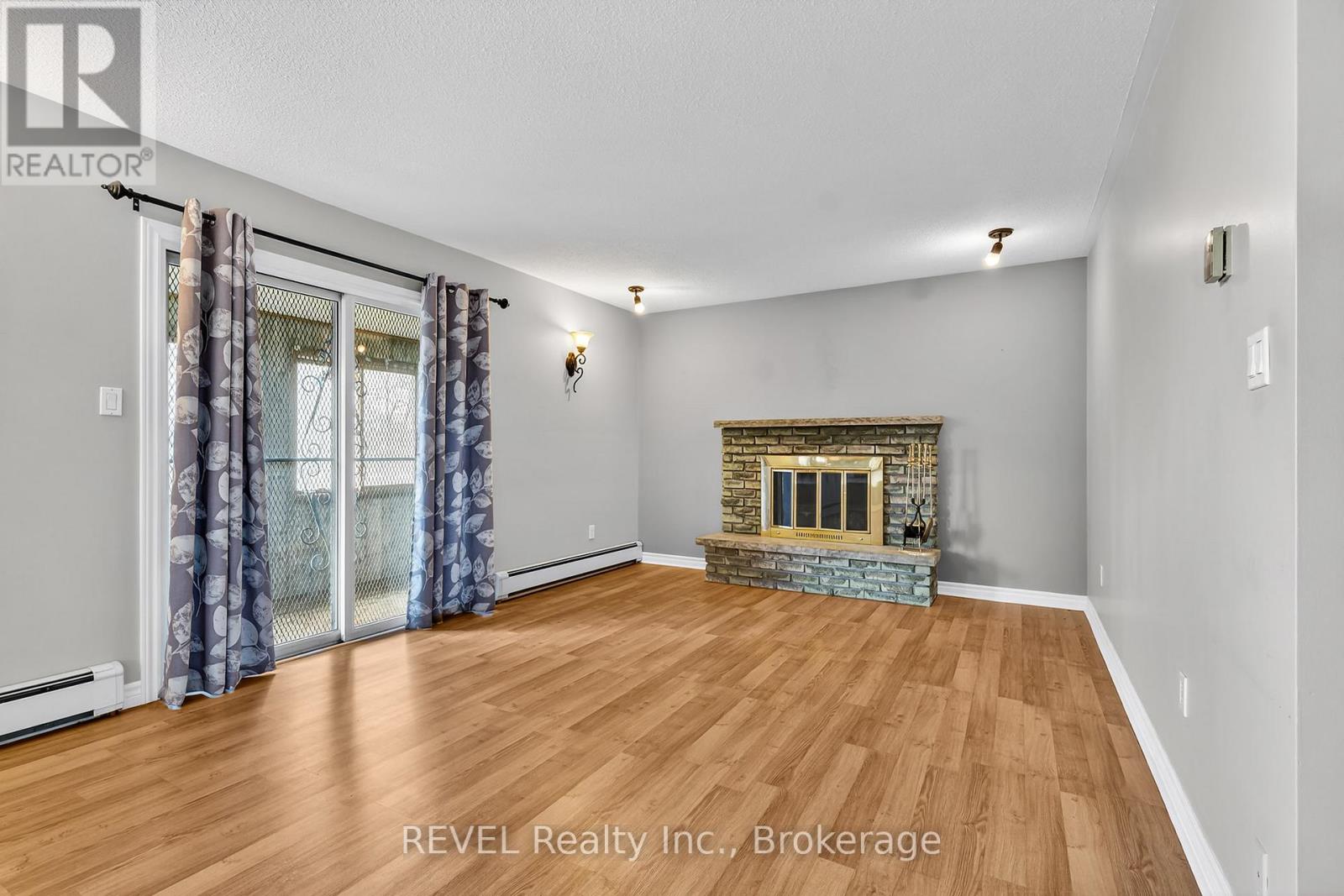 19 St George Court, Fort Erie, Ontario  L0S 1B0 - Photo 15 - X13055142