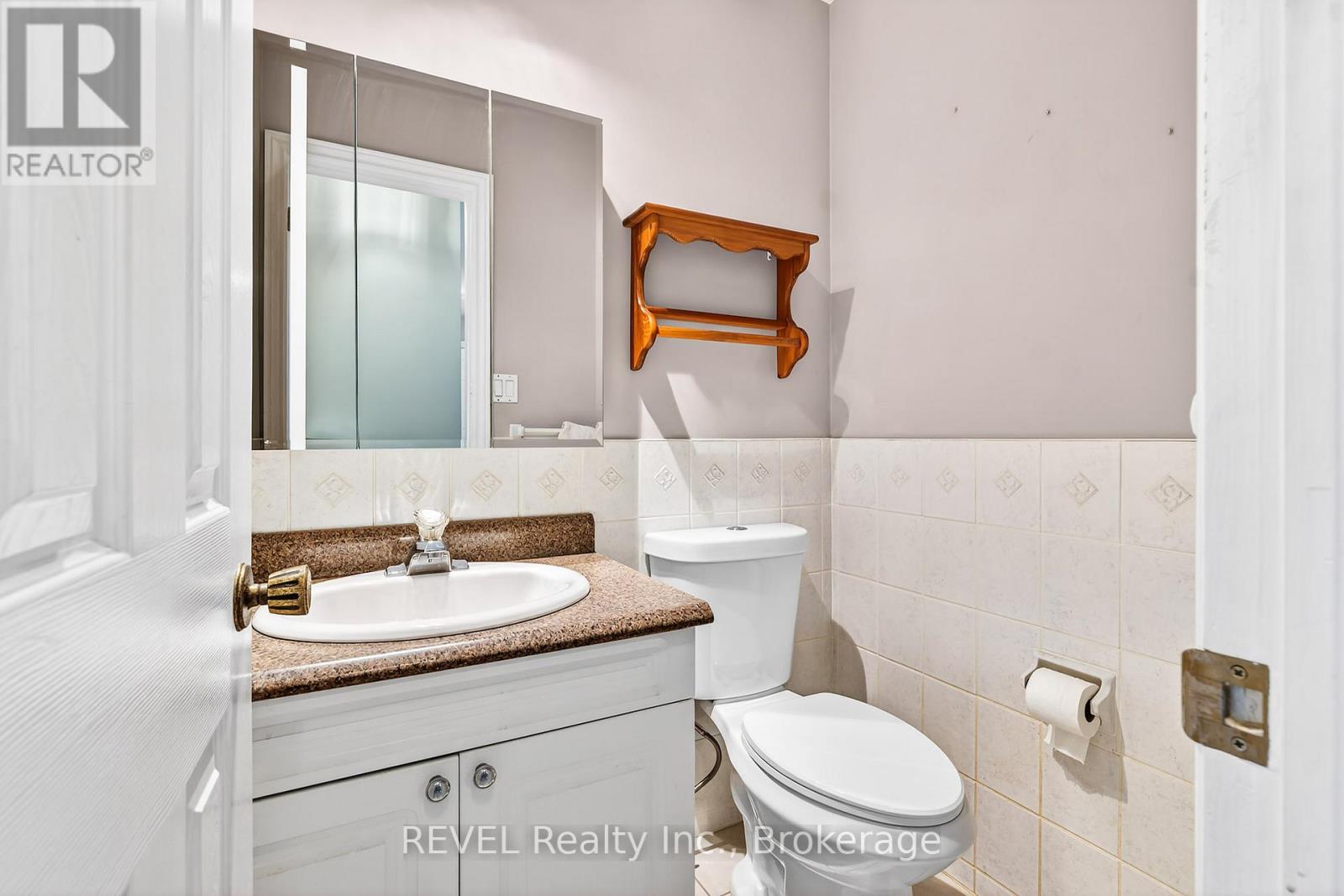 19 St George Court, Fort Erie, Ontario  L0S 1B0 - Photo 18 - X13055142