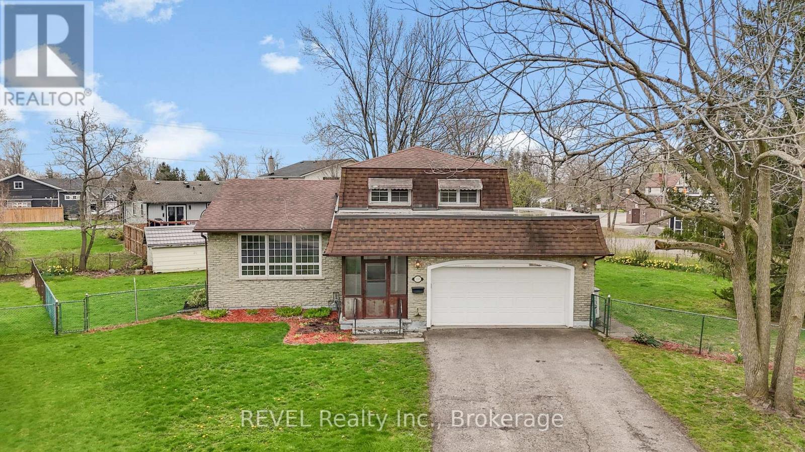 19 St George Court, Fort Erie, Ontario  L0S 1B0 - Photo 2 - X13055142