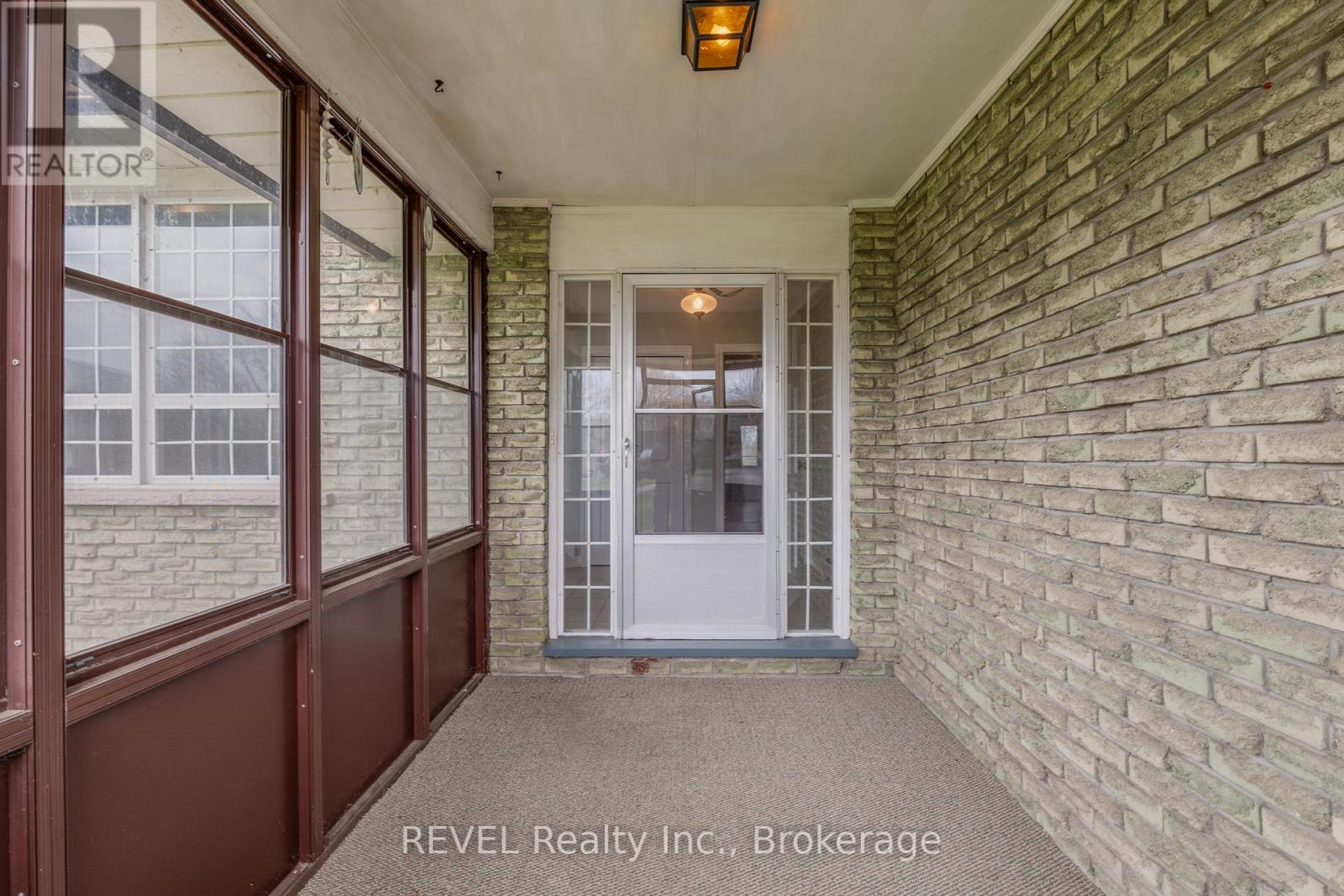 19 St George Court, Fort Erie, Ontario  L0S 1B0 - Photo 4 - X13055142