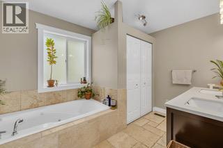 1185 Sunnyside Road, West Kelowna, British Columbia  V1Z 2S5 - Photo 17 - 10384208