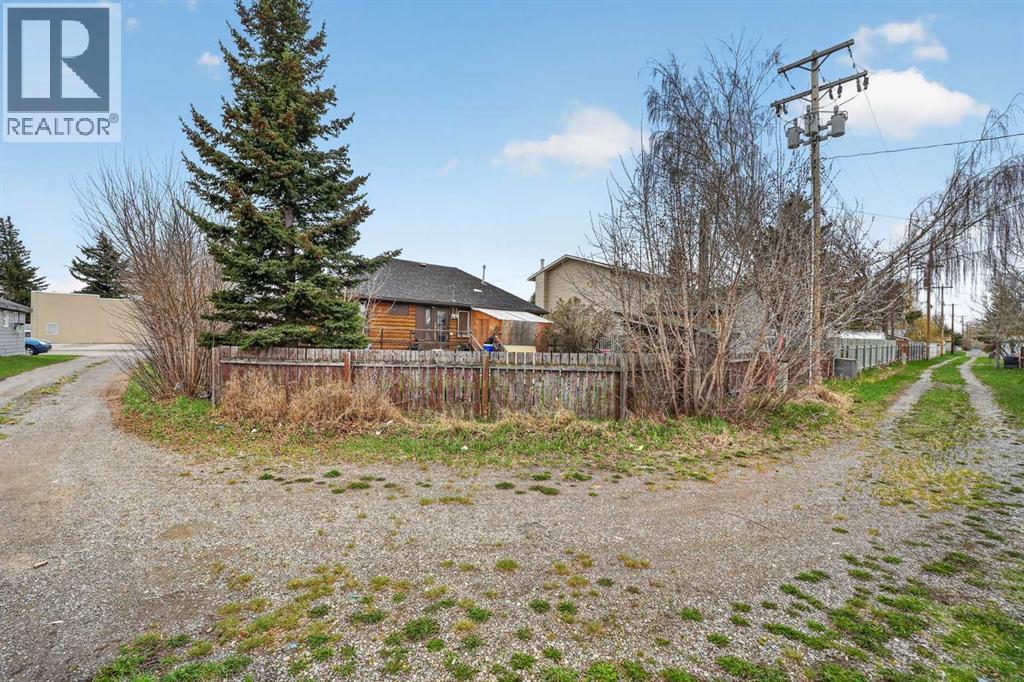 987-989 Elm Street, Pincher Creek, Alberta  T0K 1W0 - Photo 22 - A2305993