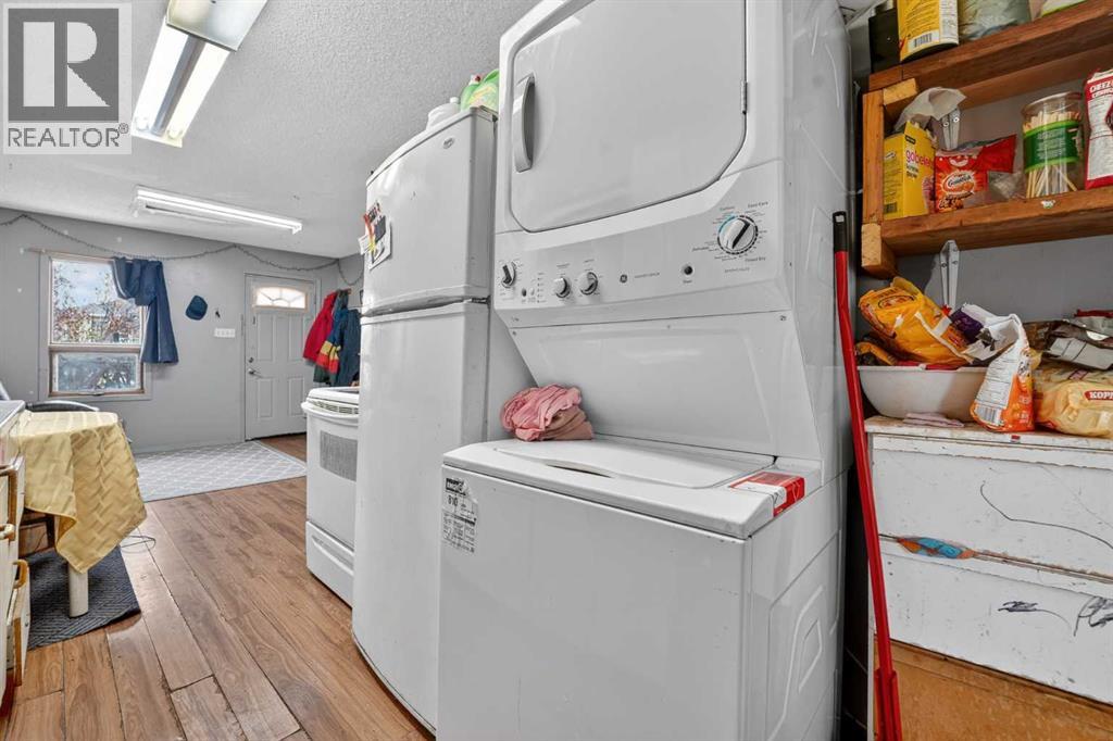 987-989 Elm Street, Pincher Creek, Alberta  T0K 1W0 - Photo 34 - A2305993