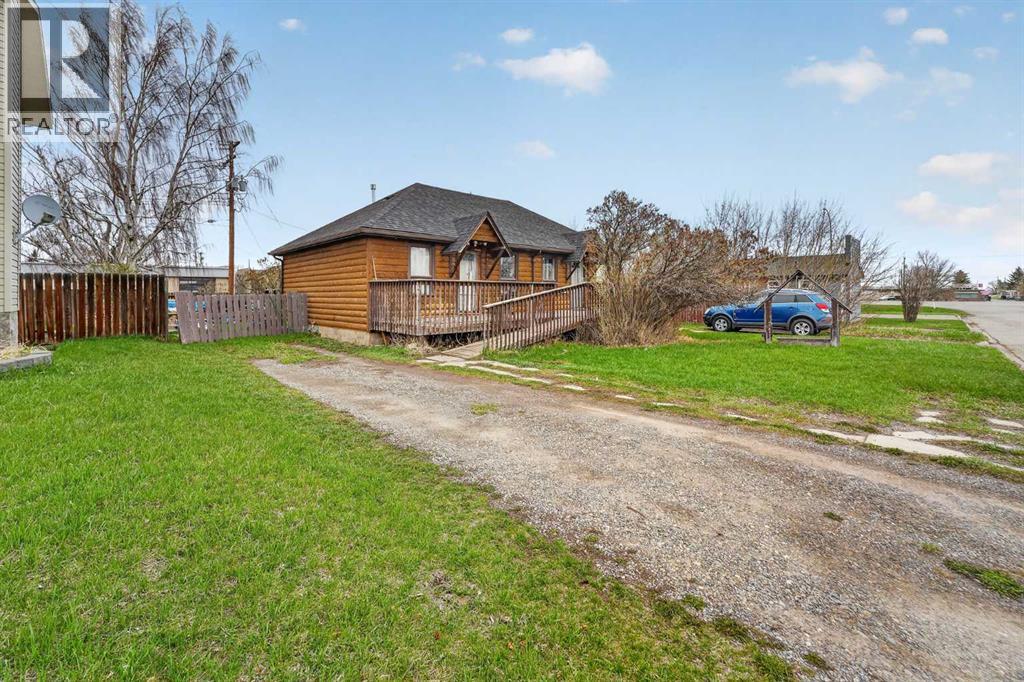 987-989 Elm Street, Pincher Creek, Alberta  T0K 1W0 - Photo 39 - A2305993