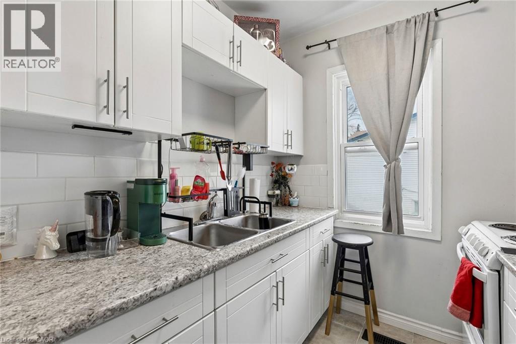 26 Albina Street, Welland, Ontario  L3C 1P3 - Photo 10 - 40824702