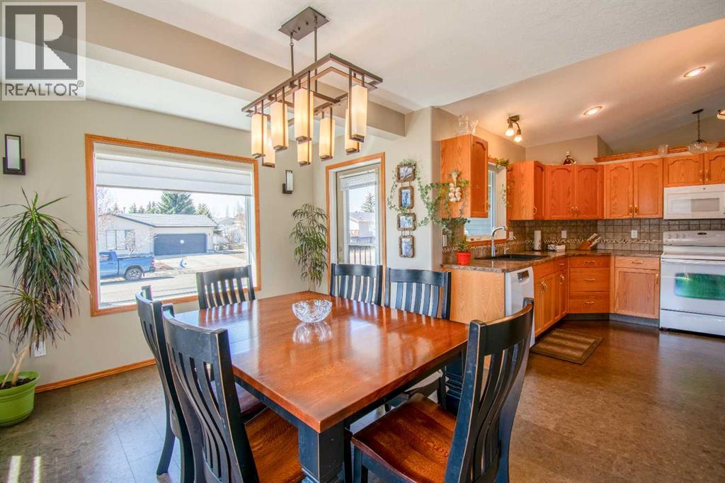5404 49a Avenue, Alix, Alberta  T0C 0B0 - Photo 14 - A2301574