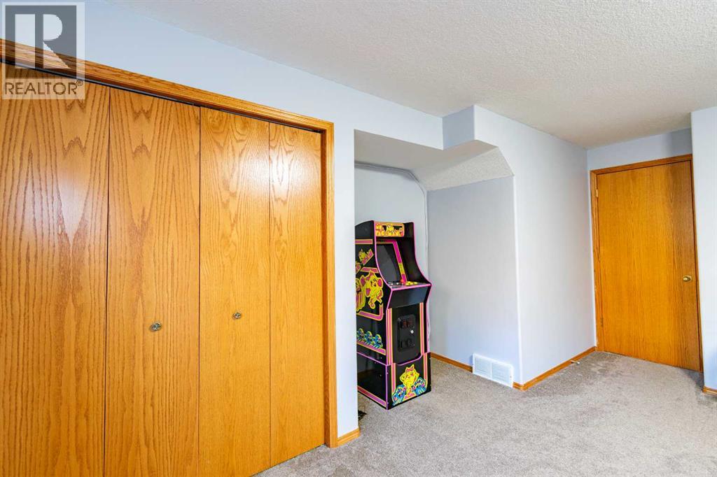 5404 49a Avenue, Alix, Alberta  T0C 0B0 - Photo 33 - A2301574