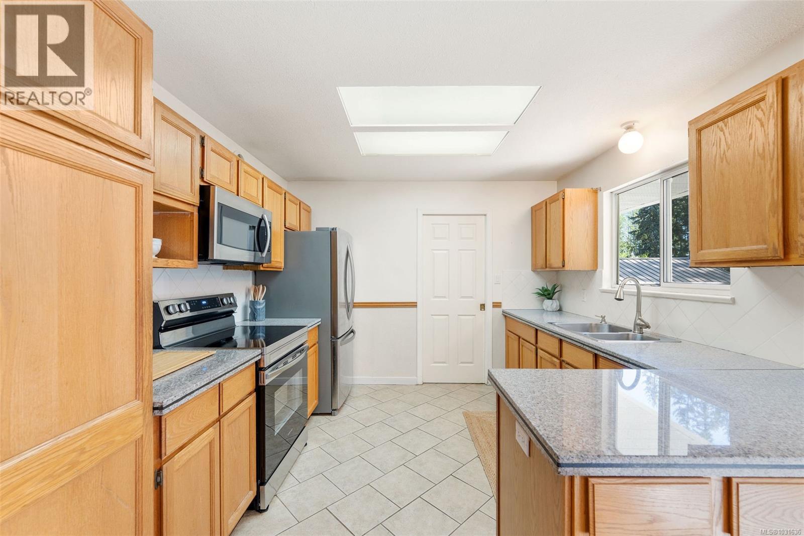 2362 Nanoose Rd, Nanoose Bay, British Columbia  V9P 9E6 - Photo 6 - 1031636