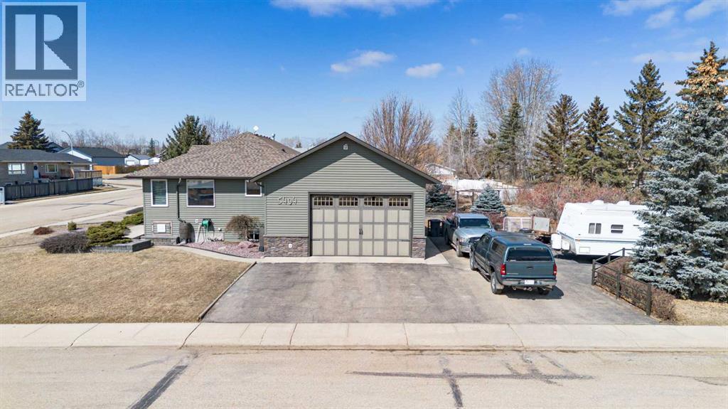 5404 49a Avenue, Alix, Alberta  T0C 0B0 - Photo 3 - A2301574