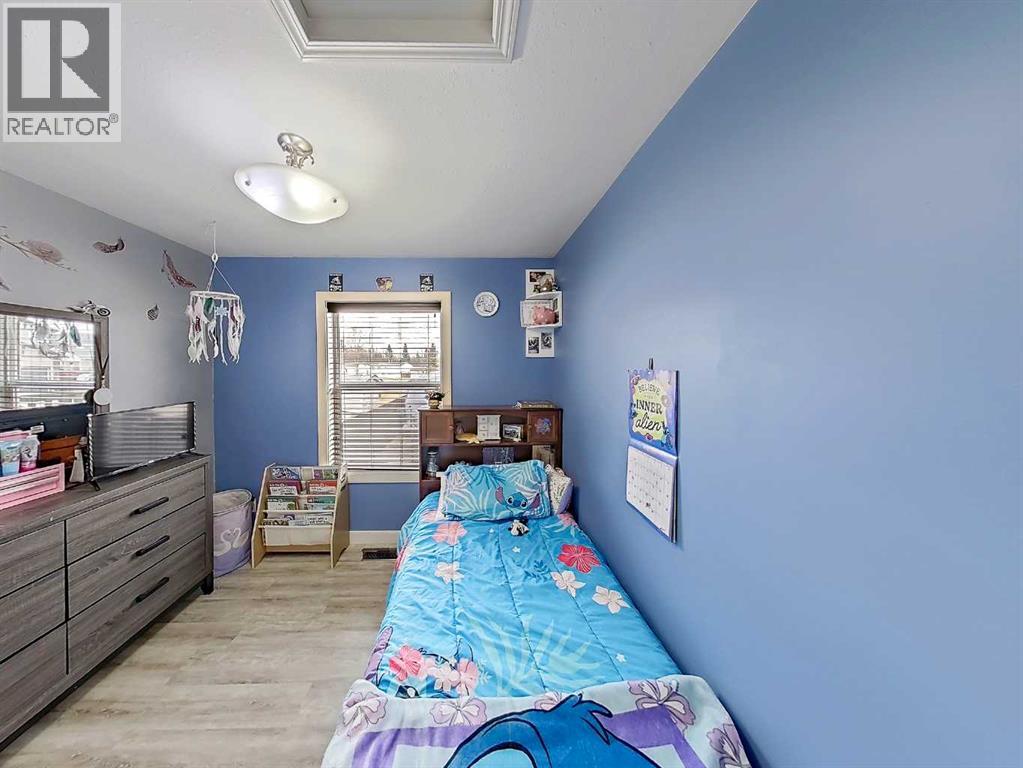 4414 58 Streetclose, Rocky Mountain House, Alberta  T4T 0A4 - Photo 14 - A2305213