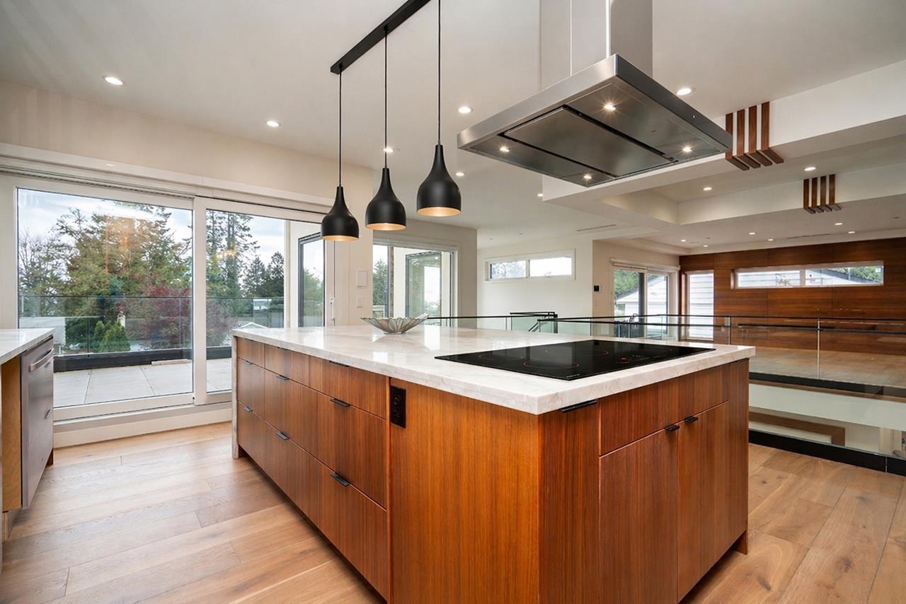 13821 Malabar Avenue, White Rock, British Columbia  V4B 2X8 - Photo 7 - R3116024