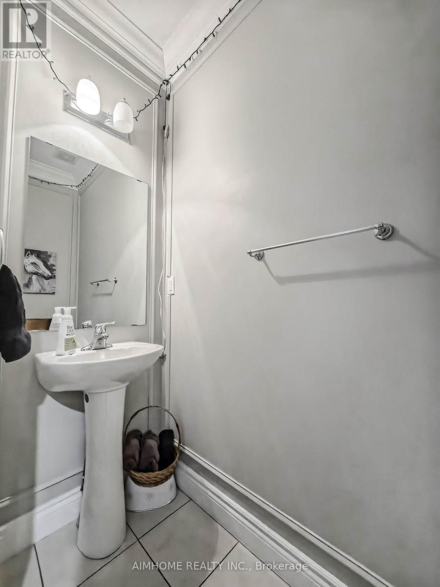 2029 Kurelo Drive, Oshawa, Ontario  L1K 0W7 - Photo 15 - E13055126