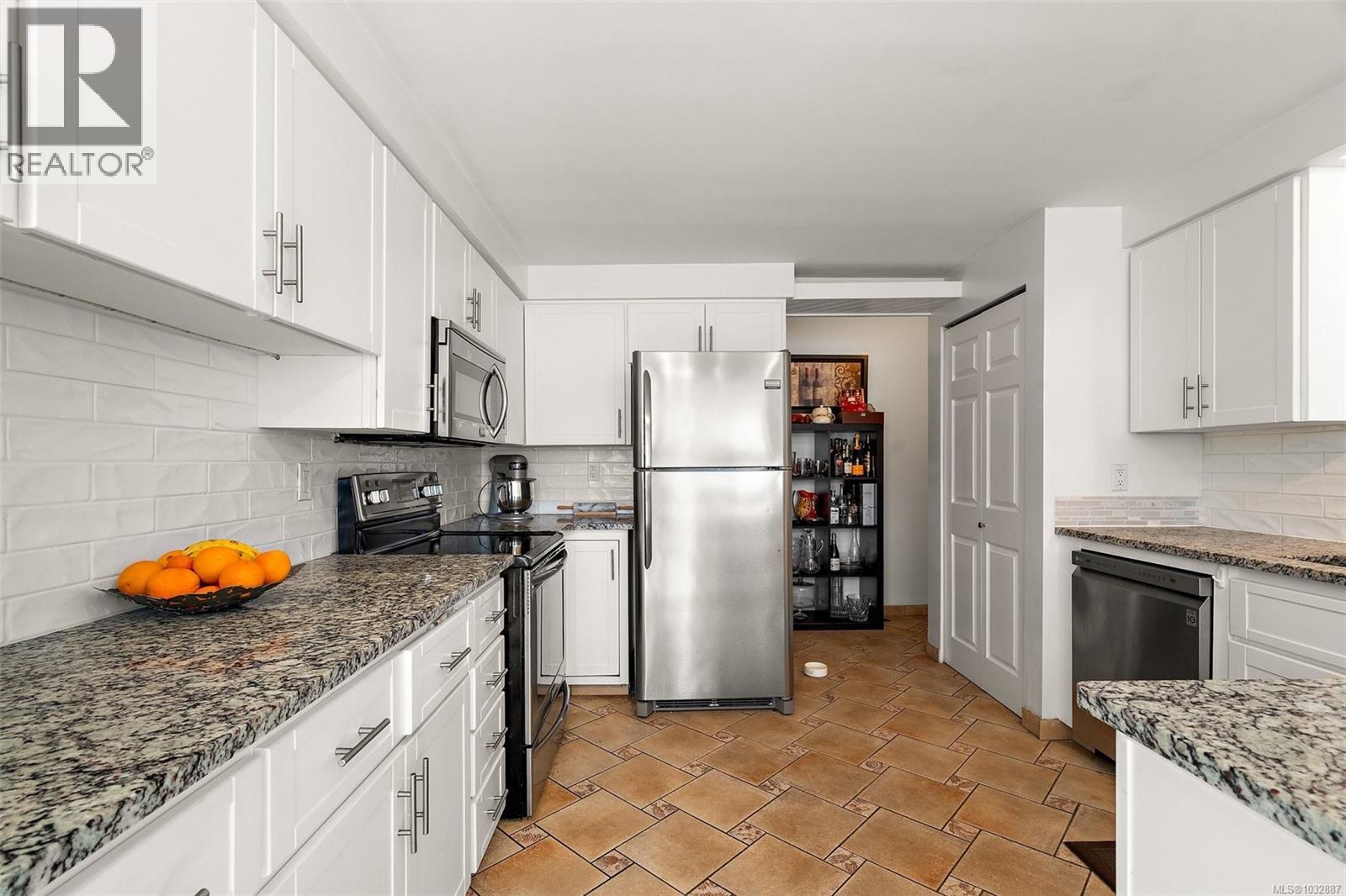 1937 Kaltasin Rd, Sooke, British Columbia  V9Z 0B2 - Photo 12 - 1032887