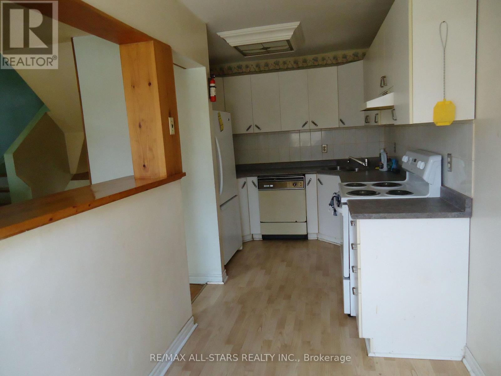 61 Eden Park Drive, Brampton, Ontario  L6T 3A5 - Photo 8 - W13027602