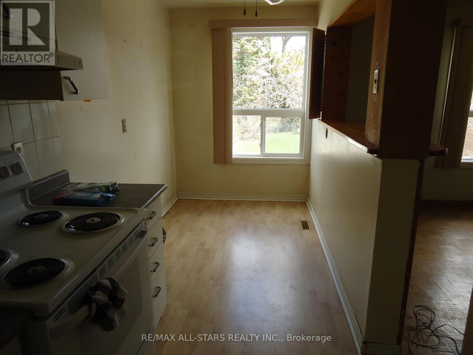 61 Eden Park Drive, Brampton, Ontario  L6T 3A5 - Photo 7 - W13027602